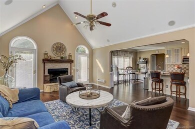 4555 Long Cove Dr, Denver, NC 28037 - photo 4