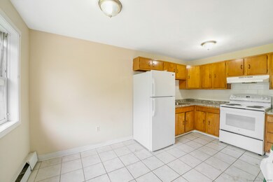 183 Barker St unit B4, Hartford, CT 06114 - photo 3