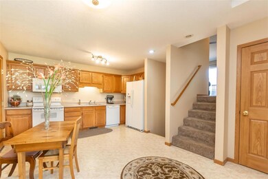 1400 Aspen Dr, Waterloo, IA 50701 - photo 4