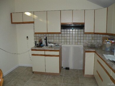 252 Pheasant Run, Bushkill, PA 18324 - photo 3