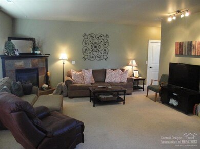 1369 SW Rimrock Way, Redmond, OR 97756 - photo 5