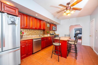 609 Bergenline Ave unit 3, Union City, NJ 07087 - photo 4