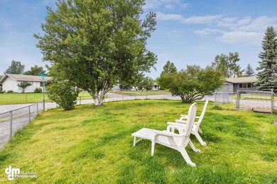 2300 Kently Ct Anchorage AK-large-017-19