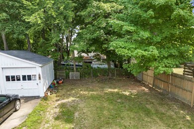 11 Leonard St, Rochester, NH 03867 - photo 2
