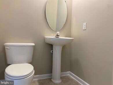 69 Guilford Place, Burlington, NJ 08016 - photo 5