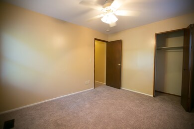 1310 S Duncan Rd, Champaign, IL 61821 - photo 5