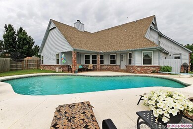 Enjoy the gorgeous 9 ½ feet deep, heated divi