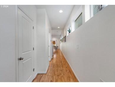 15795 SE Kingbird Dr, Clackamas, OR 97015 - photo 5