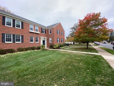 6615 Potomac Ave unit A1, Alexandria, VA 22307 - photo 2