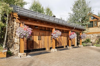 Three Car Garage