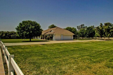looking south to 3 car garage