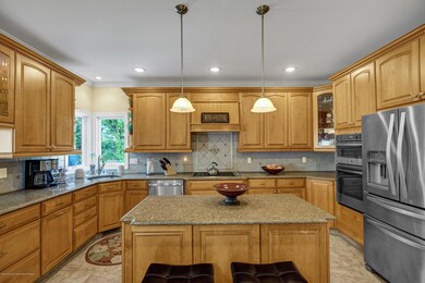 10 Wallace Ave, Oakhurst, NJ 07755 - photo 5