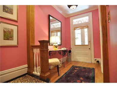 Entry/Foyer.
