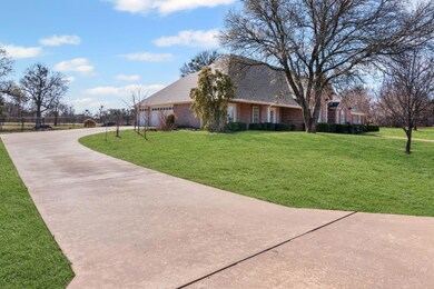 1918 Circleview Dr, Weatherford, TX 76087 - photo 3