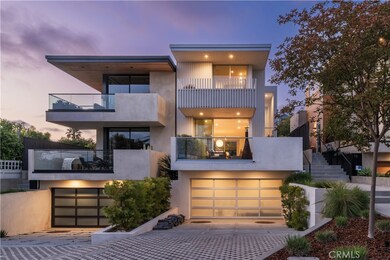 No common walls everything is independent with 2 inch air gaps between structures