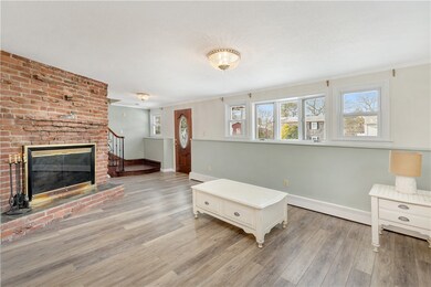 81 Hemlock Rd, Wakefield, RI 02879 - photo 6
