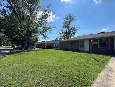 506 Dyer St, Springdale, AR 72762 - photo 4