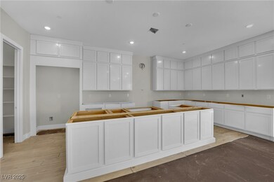 4835 Blushing Dawn Ave, Las Vegas, NV 89118 - photo 5