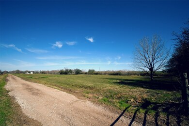 10212 Needville Fairchilds Rd, Needville, TX 77461 - photo 2