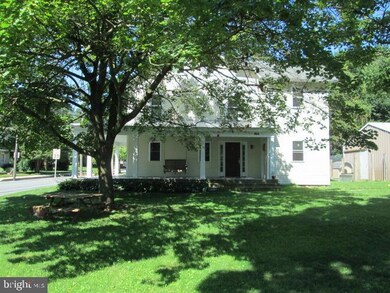 131 E Main St, Brownstown, PA 17508 - photo 4