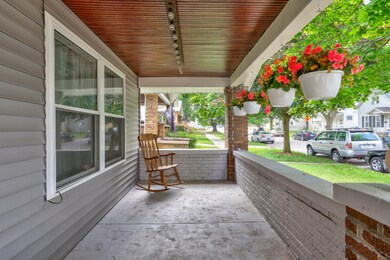 814 7th St NW, Grand Rapids-13