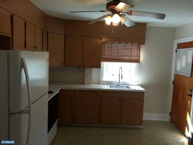 225 9th St, Upland, PA 19015 - photo 6