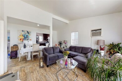 15051 Larkspur St, Sylmar, CA 91342 - photo 5