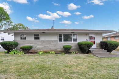 1285 Bernhard Rd, Columbus, OH 43227 - photo 2