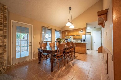 104 Camelot Dr, Weatherford, TX 76086 - photo 6