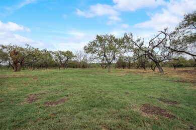 1028 Grison Cir, Corsicana, TX 75109 - photo 7