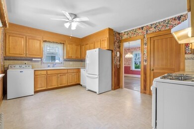 158 Aspen Rd, Swampscott, MA 01907 - photo 3