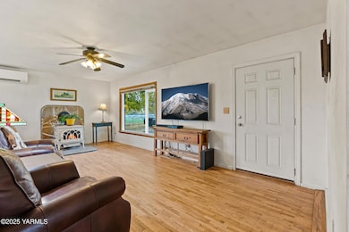 4605 Ahtanum Rd-6 copy