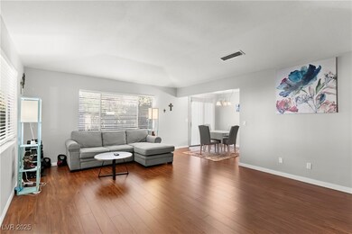 735 Apple Tree Ct, Henderson, NV 89014 - photo 4