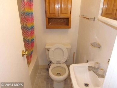 2217 Canary Ct, Baltimore, MD 21231 - photo 6