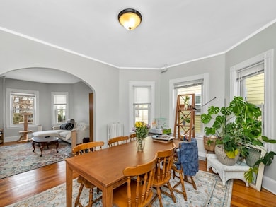 28 Magnolia St unit 1, Arlington, MA 02474 - photo 2