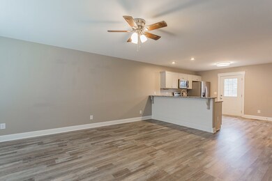 501 N Varnell Rd unit A, Tunnel Hill, GA 30755 - photo 3