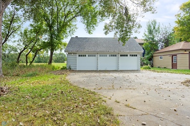 344 9th Ave S, Fargo, ND 58103 - photo 6