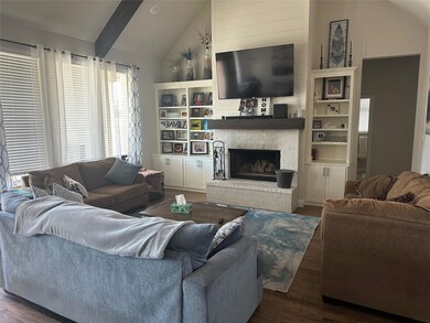 140 Stanford Ln, Springtown, TX 76082 - photo 3