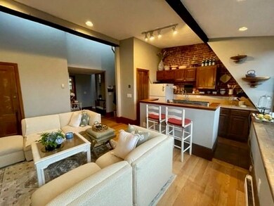 85 Worcester St unit 5, Boston, MA 02118 - photo 4