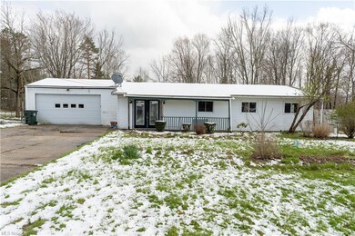 669 Robinhood Dr, Aurora, OH 44202 - photo 2