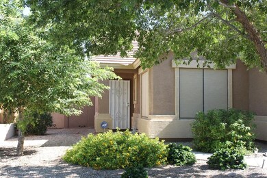 WALK WAY TO FRONT DOOR