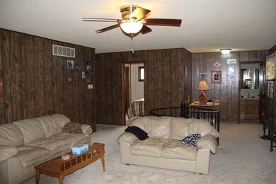 905 S Jefferson St, Hugoton, KS 67951 - photo 5