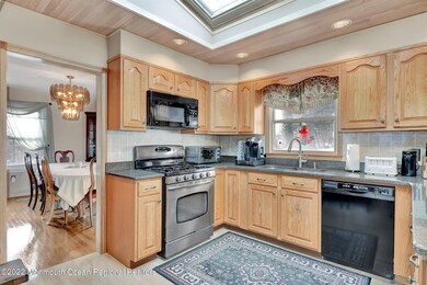 3 Deridder Ct, Middletown, NJ 07748 - photo 6