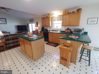 3840 Mountain Shadow Cir, Fayetteville, PA 17222 - photo 7