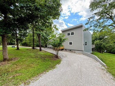 front 48 Galatians Ln Reeds Spring MO