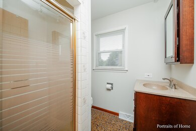 28620 Laurel Dr, Naperville, IL 60564 - photo 4