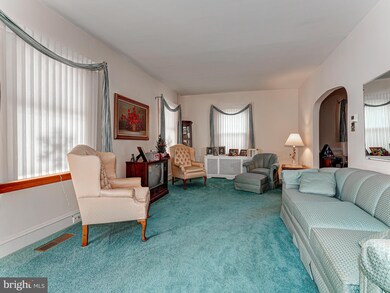 136 Washington Ave, Havertown, PA 19083 - photo 5