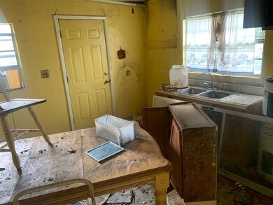 312 W Clay St, Thomasville, GA 31792 - photo 5