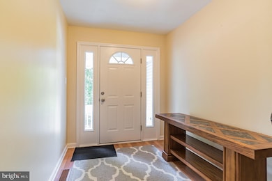 12 Spring Heath Ct, Windsor Mill, MD 21244 - photo 4