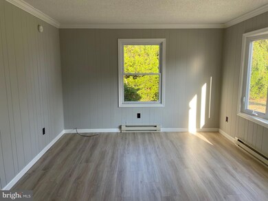 529 W 7th St, Laurel, DE 19956 - photo 3